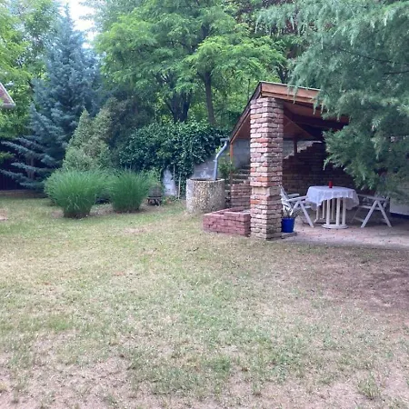Holiday home Hide *