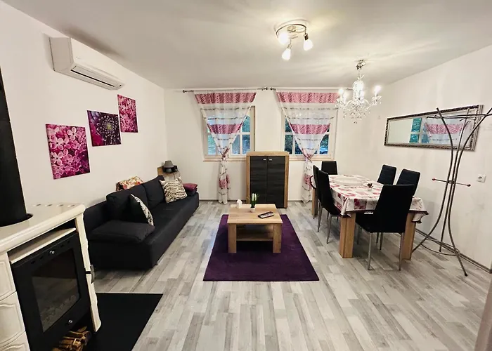 Hide בית נופש