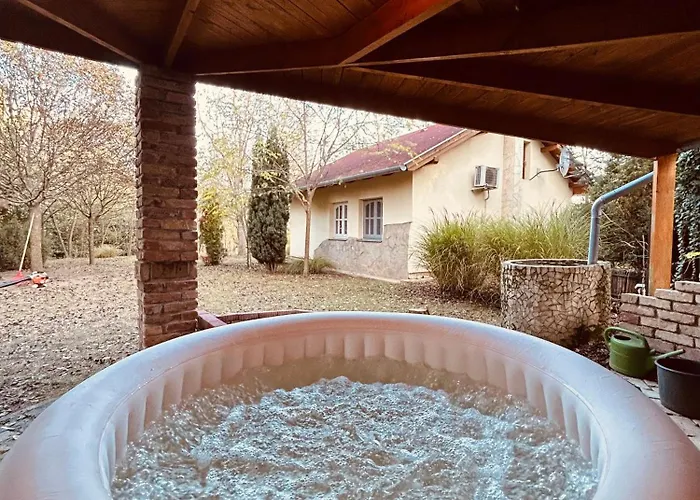 Hide בית נופש